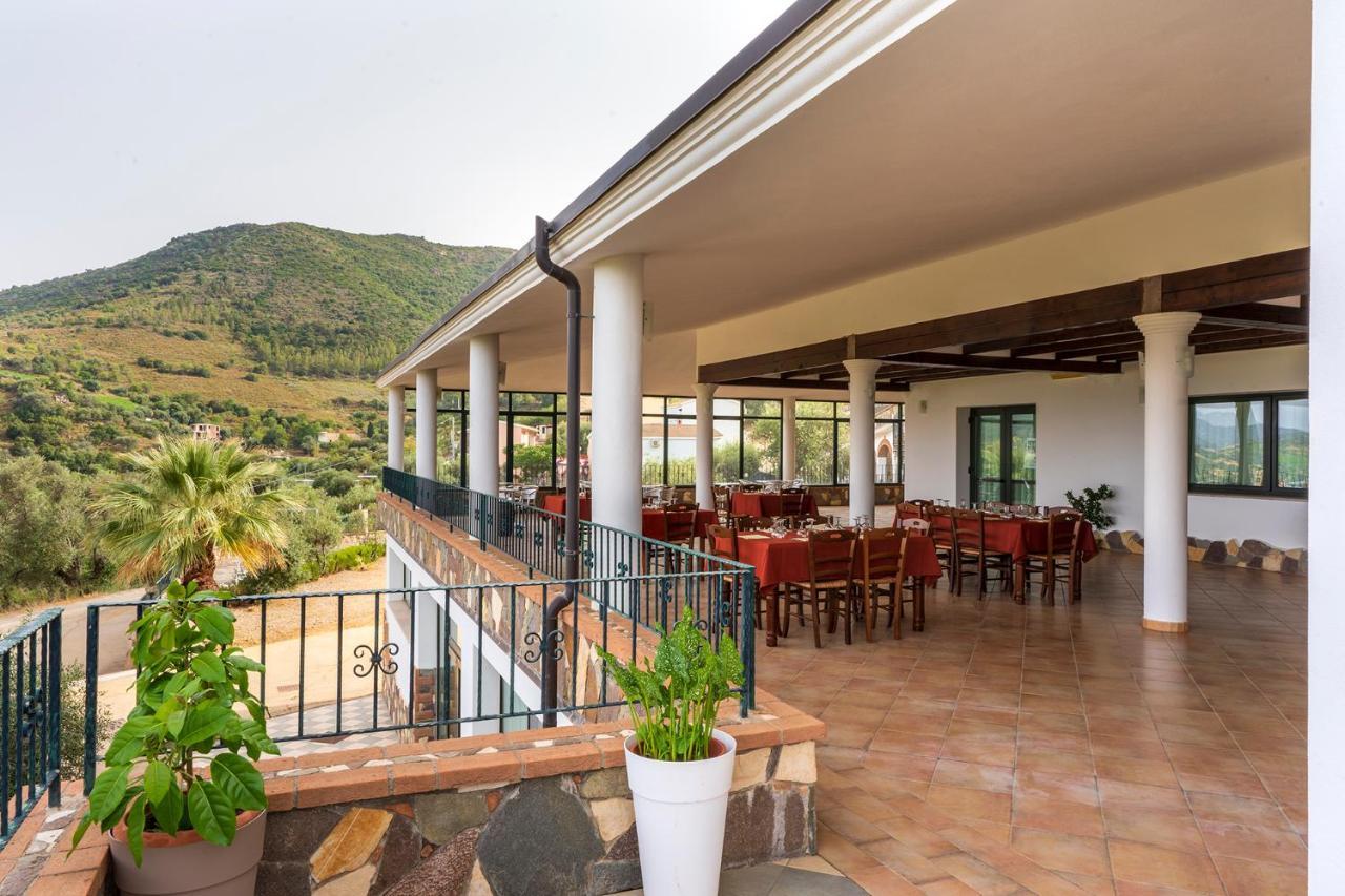Hotel Is Murtas Jerzu Bagian luar foto