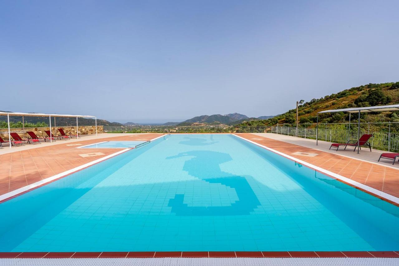 Hotel Is Murtas Jerzu Bagian luar foto