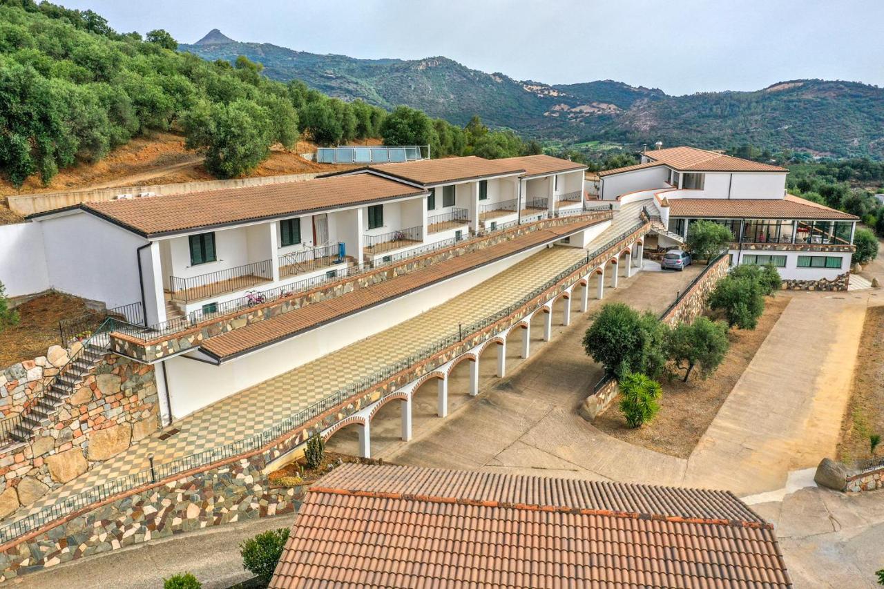 Hotel Is Murtas Jerzu Bagian luar foto